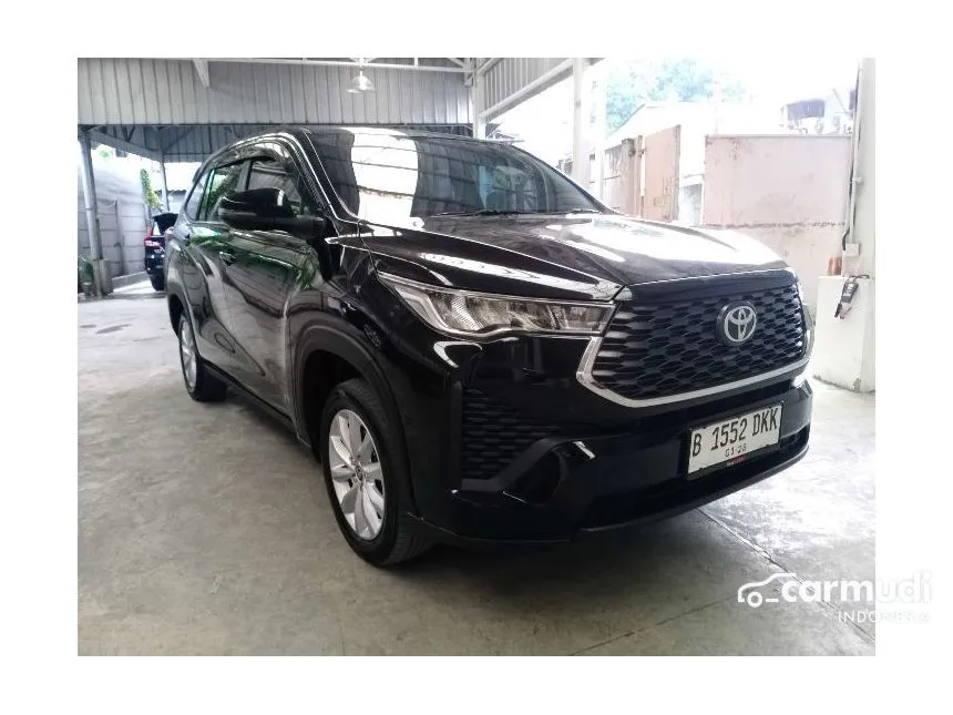 2022 Toyota Kijang Innova Zenix V (Non Premium Color) MPV