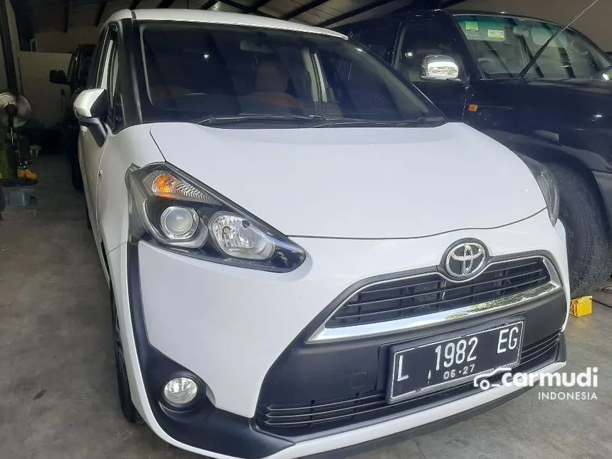 Jual Mobil Toyota Sienta 2017 V 1.5 di Jawa Timur Automatic MPV Putih Rp 185.000.000