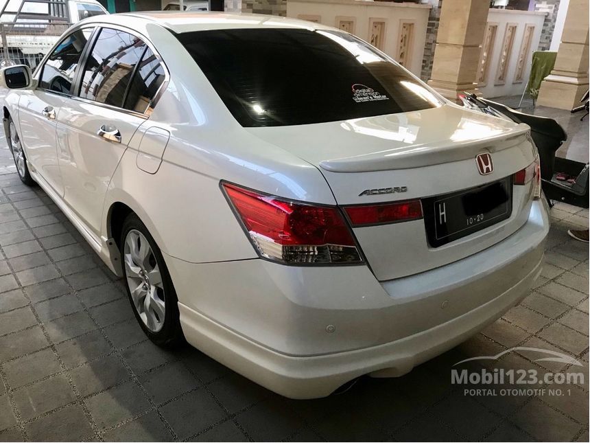 Jual Mobil  Honda  Accord  2008 VTi L 2 4 di Jawa  Tengah  