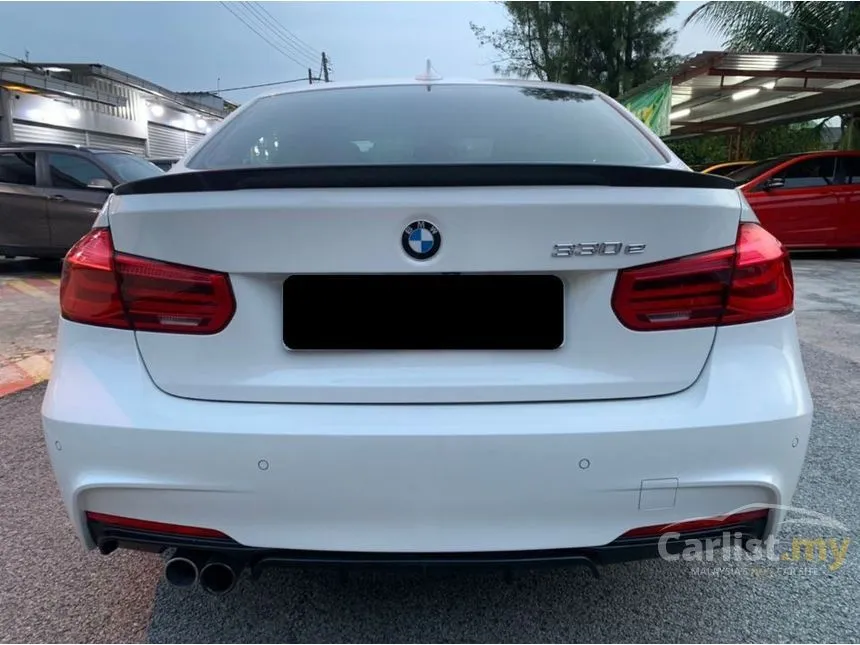 2018 BMW 330e M Sport Sedan