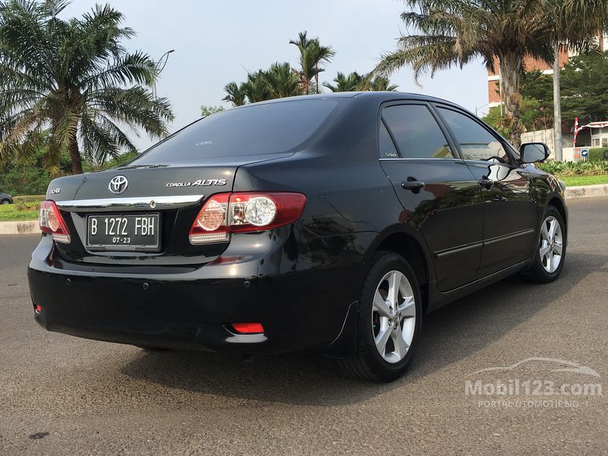 Jual Mobil  Toyota Corolla Altis  2012  V 2 0 di Jawa Barat 