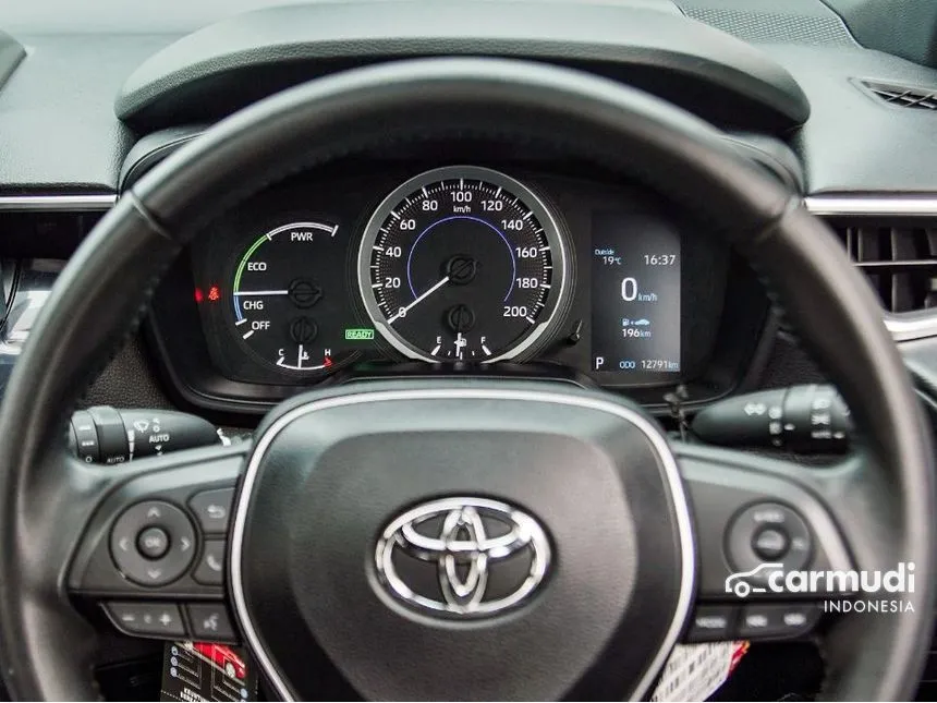2021 Toyota Corolla Cross Hybrid SUV