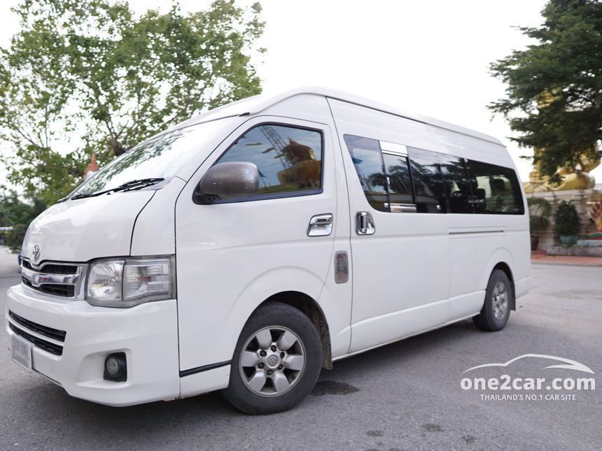 Toyota hiace 2012