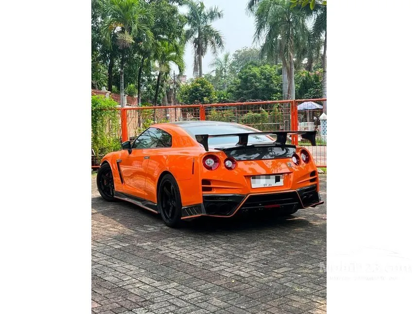 2011 Nissan GT-R Coupe