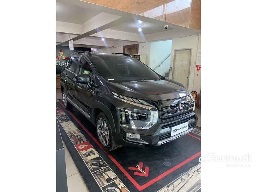 2024 Mitsubishi Xpander CROSS Premium Package Wagon