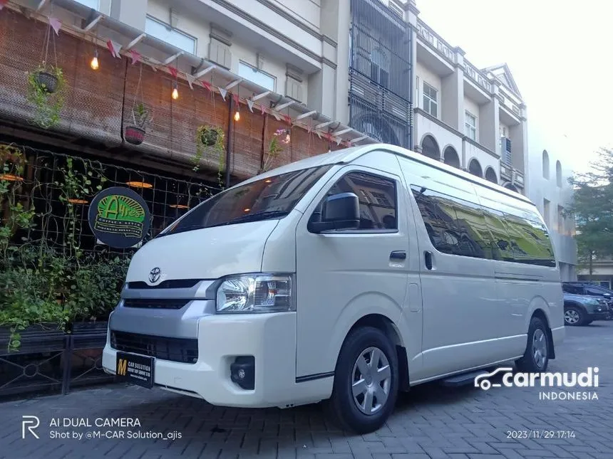 2024 Toyota Hiace Commuter Van Wagon