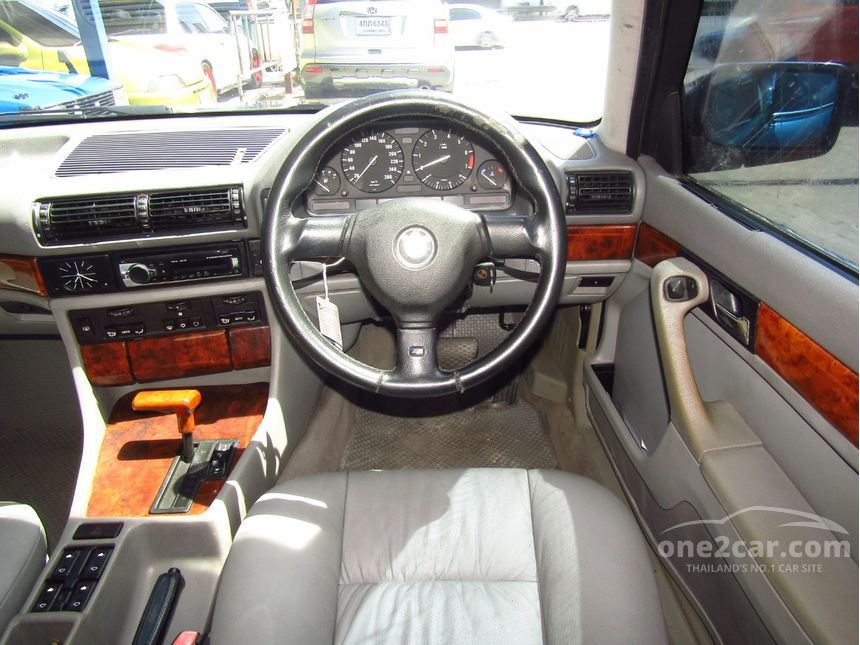 1989 BMW 730i Sedan