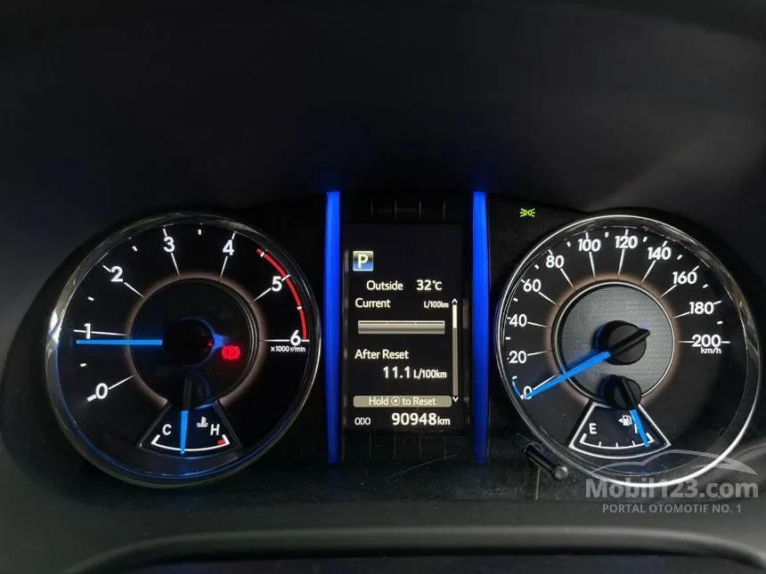 2019 Toyota Fortuner VRZ TRD 4X2 SUV