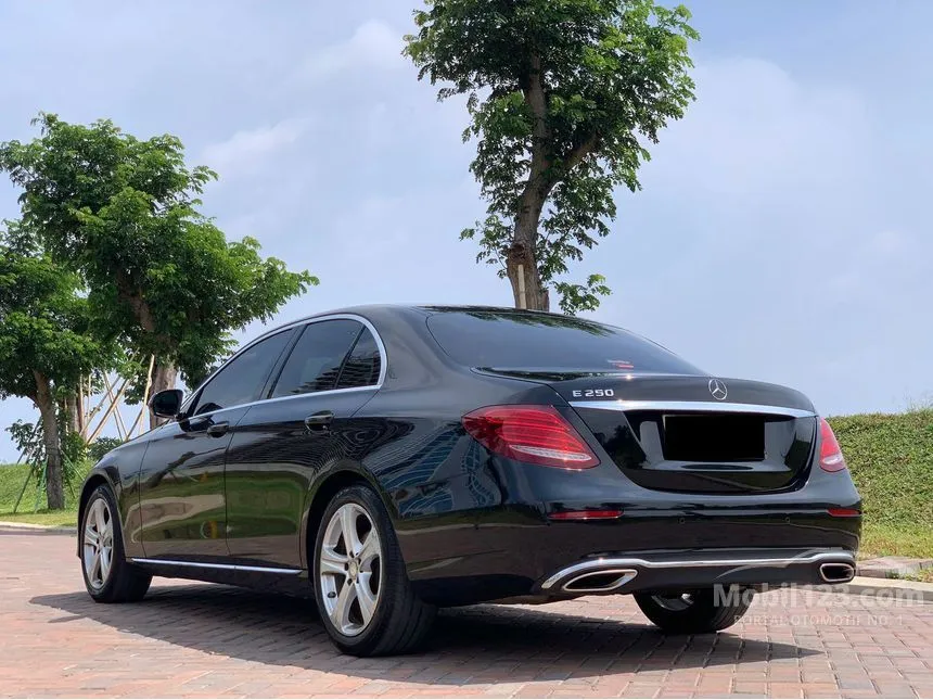 2017 Mercedes-Benz E250 Avantgarde CKD Sedan