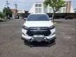 Jual Mobil Toyota Innova Venturer 2018 2.4 di Jawa Timur Automatic Wagon Putih Rp 390.000.000