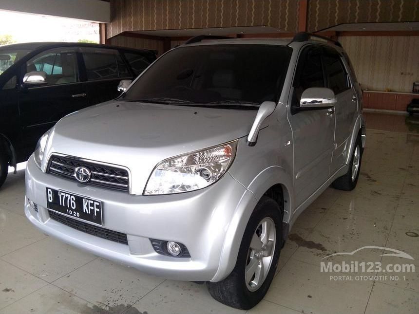 Jual Mobil Toyota Rush 2009 S 1 5 Di Jawa Barat Automatic Suv Silver Rp 130 000 000 3158576 Mobil123 Com