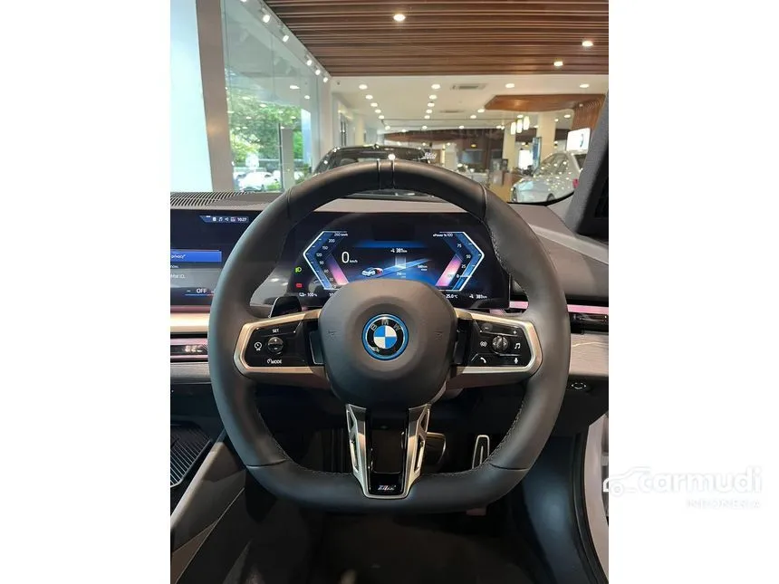 2025 BMW i5 eDrive40 M Sport Sedan