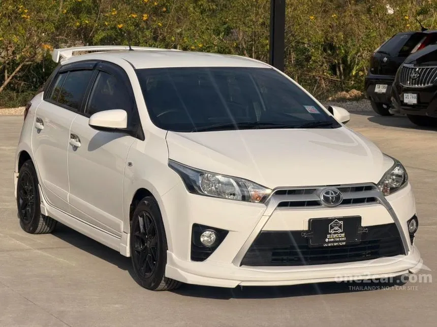 2014 Toyota YARIS E Hatchback