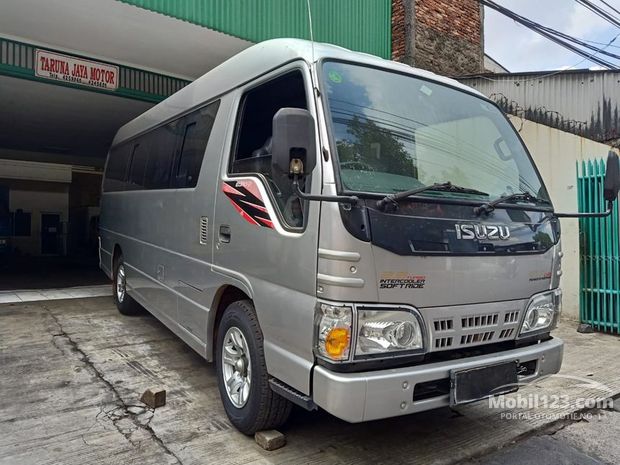 Mobil Bekas Dijual Di Dki-jakarta (Indonesia) - Dari 5 Mobil Minibus Di ...