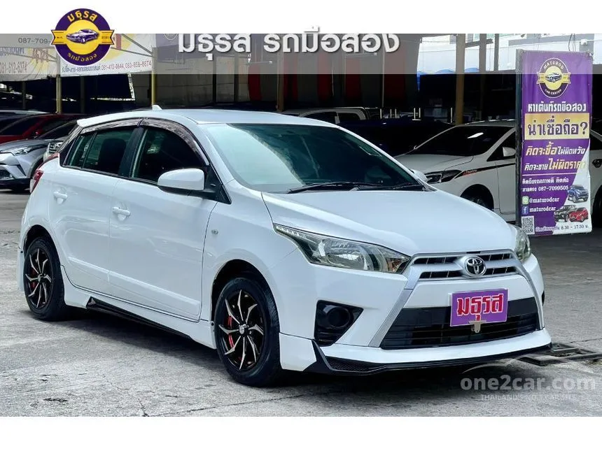 2013 Toyota YARIS J Hatchback