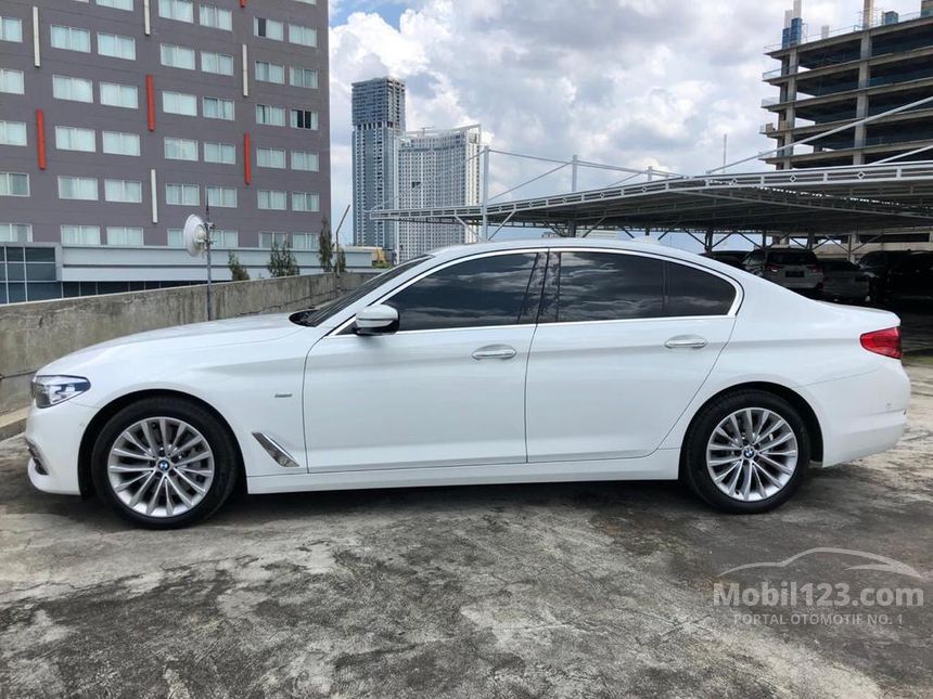 Jual Mobil  BMW  530i 2021 Luxury 2 0 di DKI Jakarta 