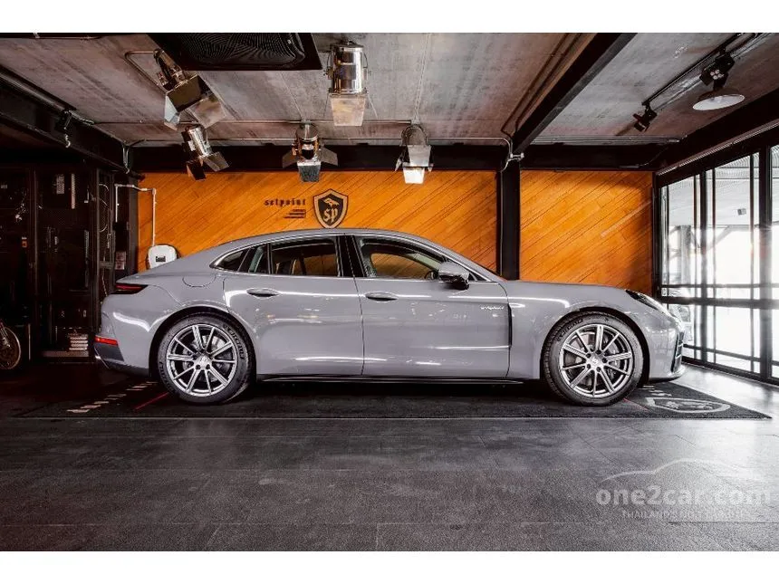2026 Porsche PANAMERA 4 E-Hybrid Sedan