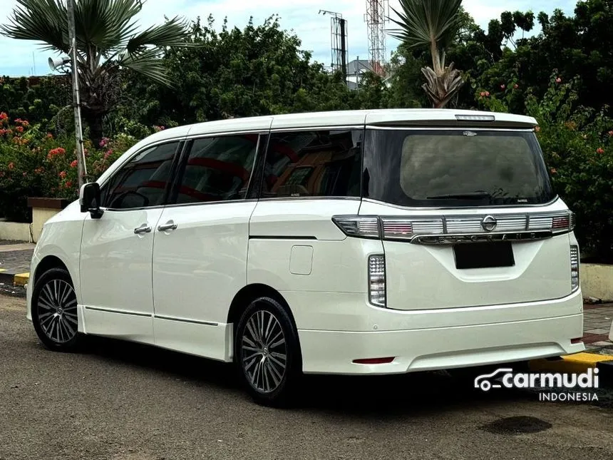 2014 Nissan Elgrand Highway Star MPV