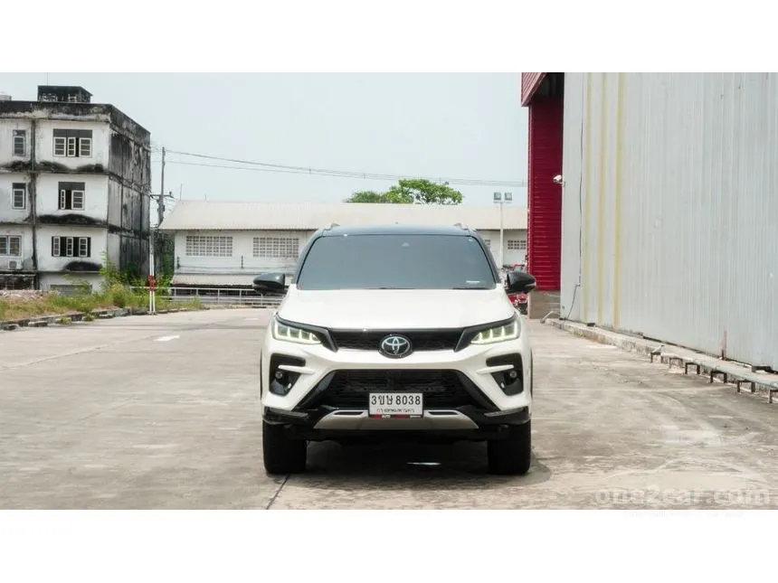2023 Toyota FORTUNER Legender (Black top) SUV