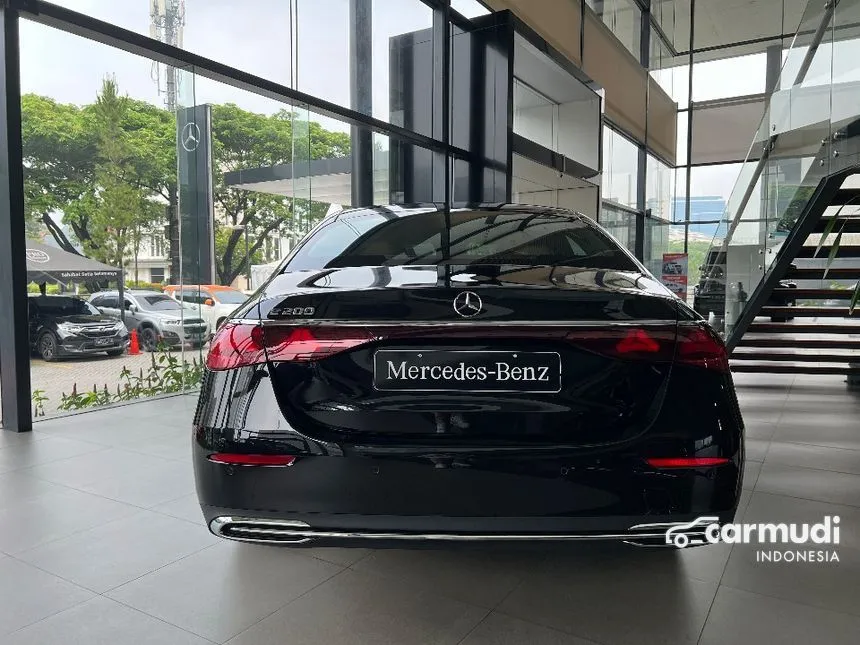 2024 Mercedes-Benz E200 Exclusive Line Sedan