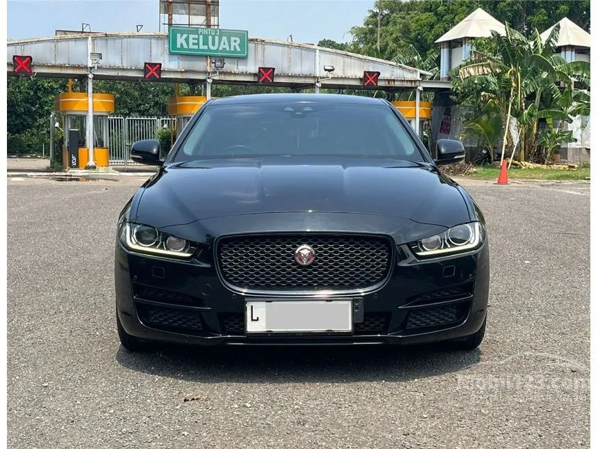 2016 Jaguar XE Prestige Sedan