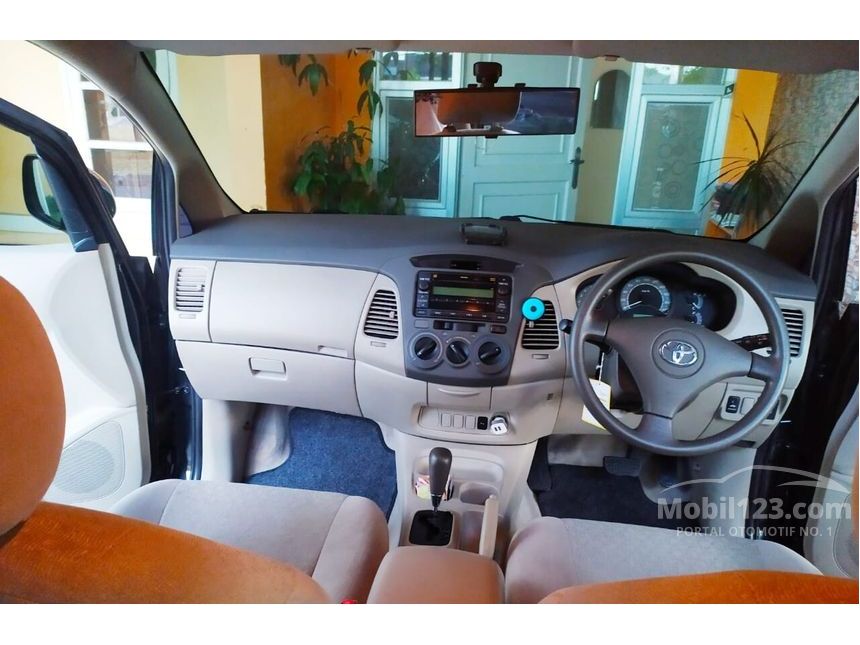 2011 Toyota Kijang Innova G Luxury MPV