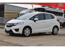 2016 Honda Jazz 1.5 (ปี 14-18) S i-VTEC Hatchback