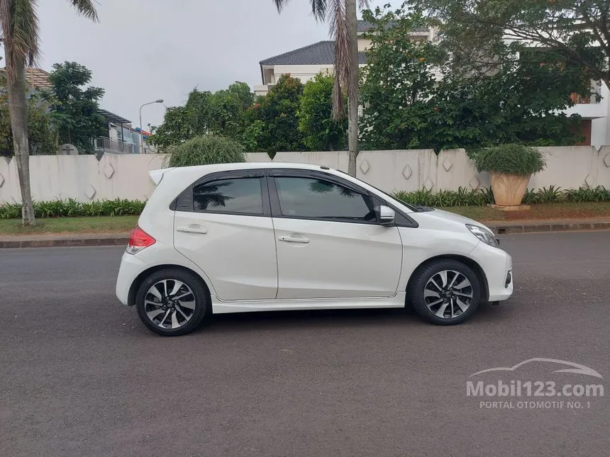 2016 Honda Brio RS Hatchback