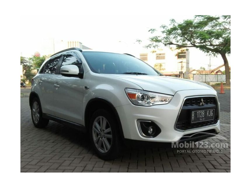 Jual Mobil Mitsubishi Outlander Sport 2016 GLS 2.0 di Jawa 