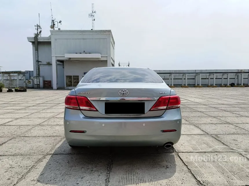 2011 Toyota Camry V Sedan