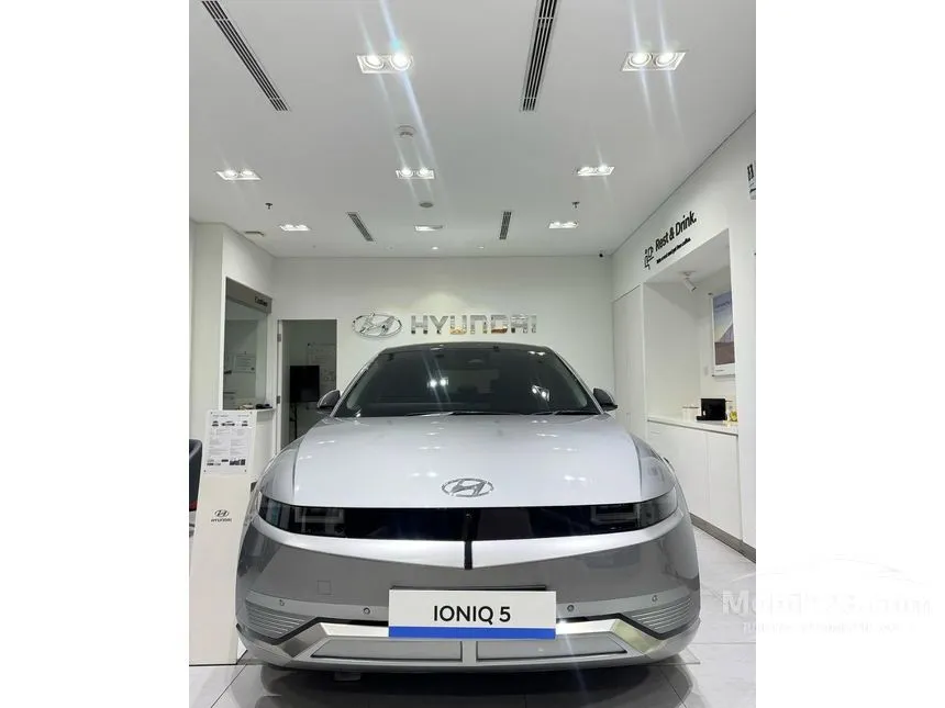2025 Hyundai IONIQ 5 Signature Long Range SUV