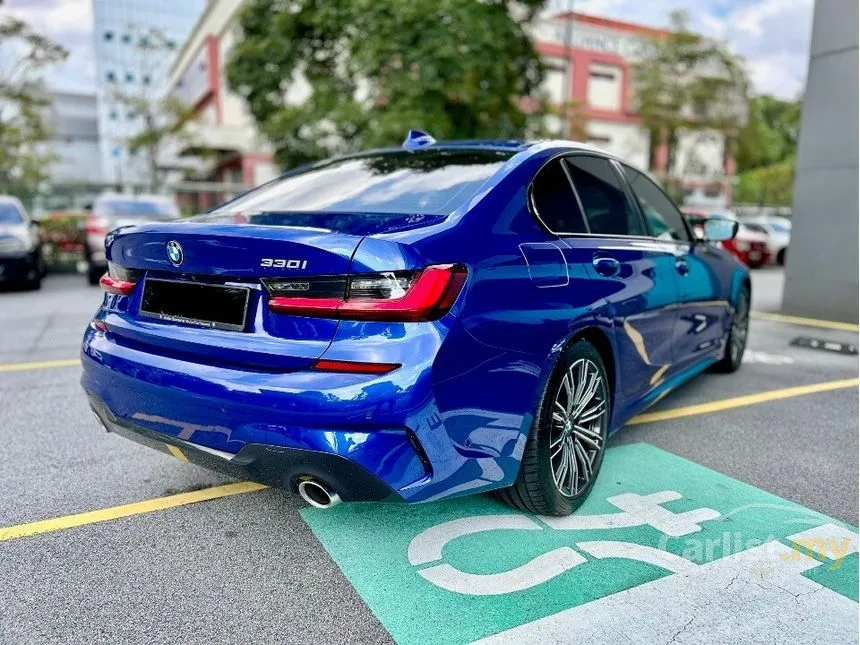 2022 BMW 330i M Sport Driving Assist Pack Sedan