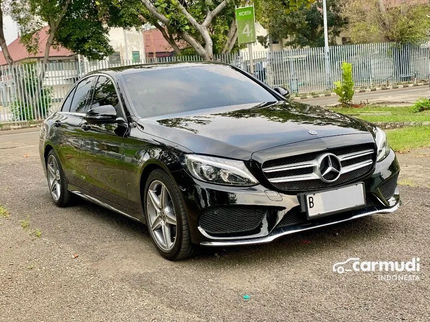 2018 Mercedes-Benz C200 AMG Sedan