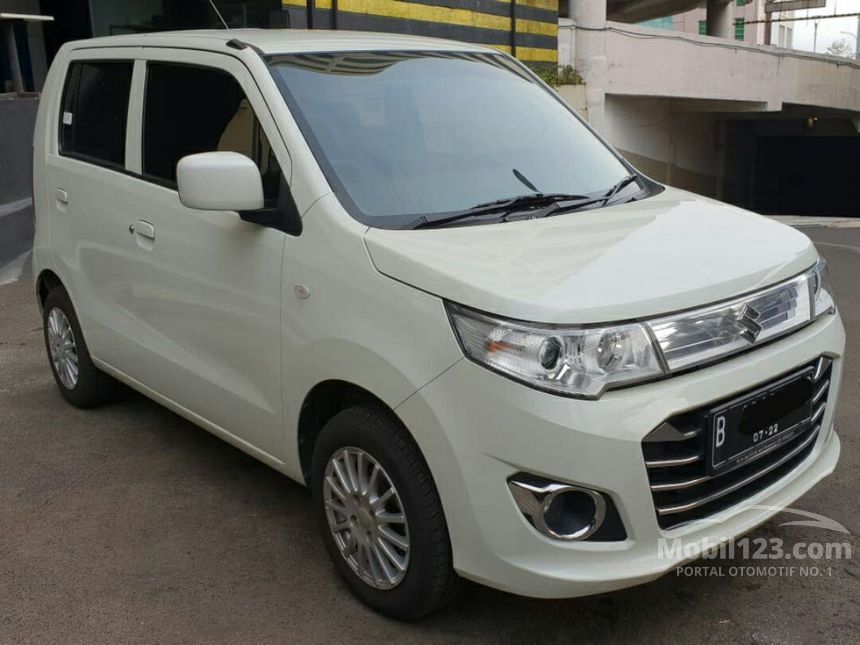 Jual Mobil  Suzuki  Karimun Wagon  R  2021 GS Wagon  R  1 0 di 