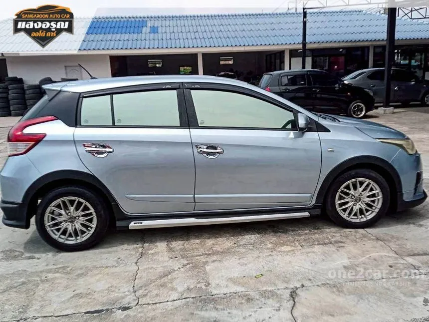 2014 Toyota YARIS E Hatchback