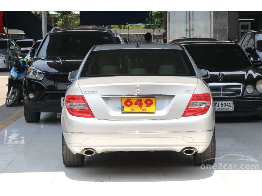 2009 Mercedes-Benz C230 Avantgarde Sedan