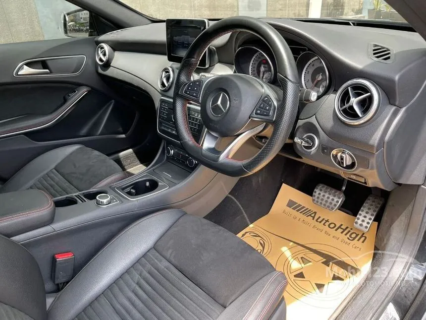 2016 Mercedes-Benz GLA200 Sport SUV