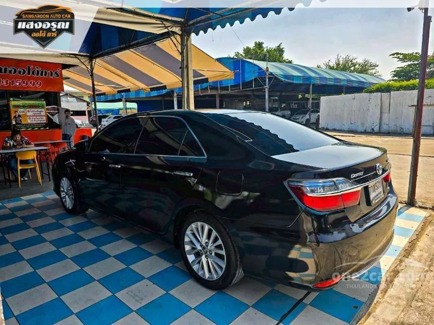 2018 Toyota CAMRY Hybrid Premium Sedan
