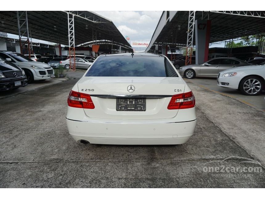 2016 Mercedes-Benz E250 Avantgarde CGI BlueEFFICIENCY Sedan