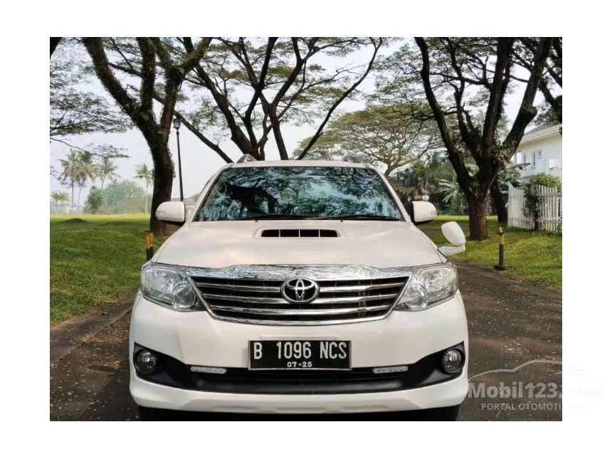 Jual Mobil Toyota Fortuner 2013 G 2.5 di Banten Automatic SUV Putih Rp 259.900.000