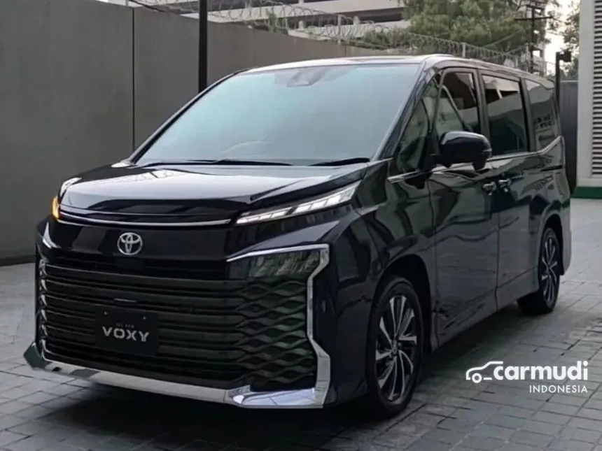 2024 Toyota Voxy Van Wagon