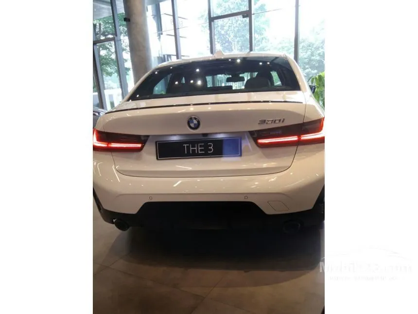 2025 BMW 330i M Sport Pro Sedan