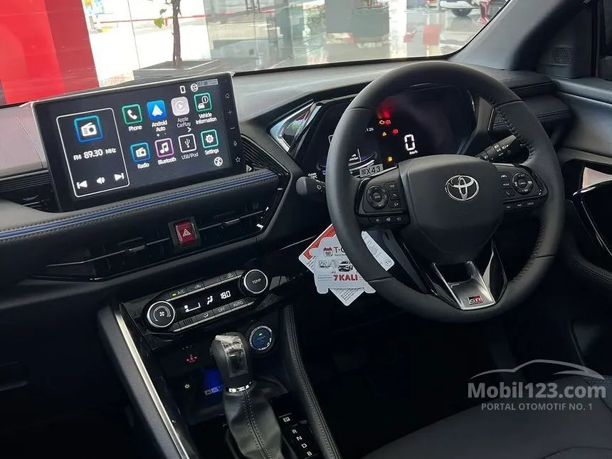 2026 Toyota Yaris Cross S HV with GR Parts Aero Pkg SUV