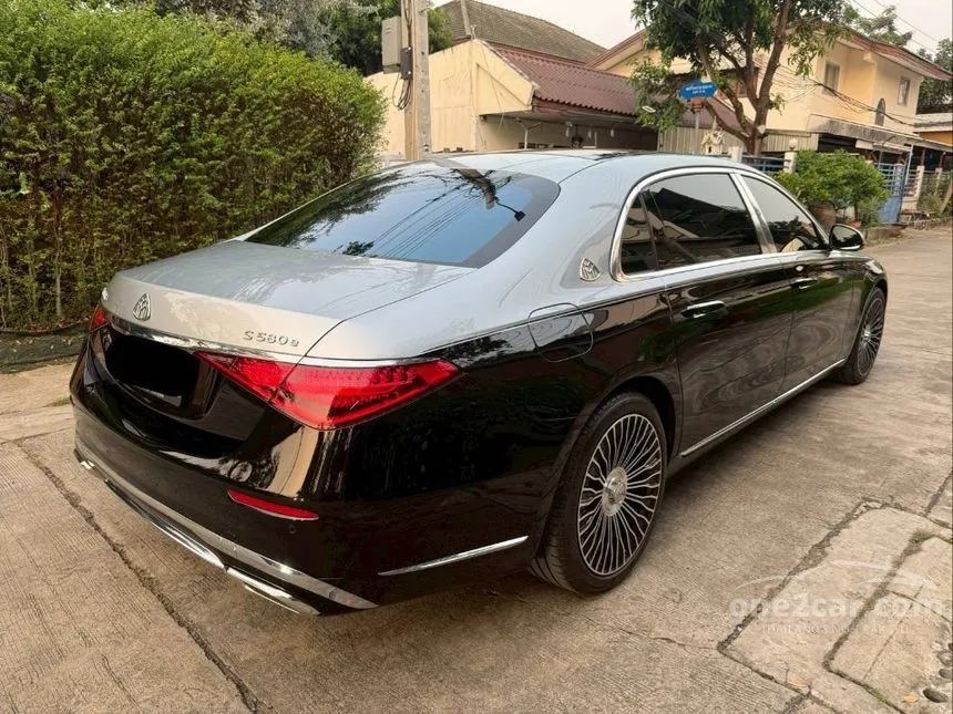 2023 Mercedes-Benz Maybach S580 e Premium Sedan