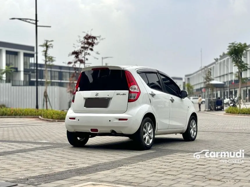 2015 Suzuki Splash Hatchback