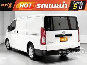 2019 Toyota HIACE 2.8 Eco Van