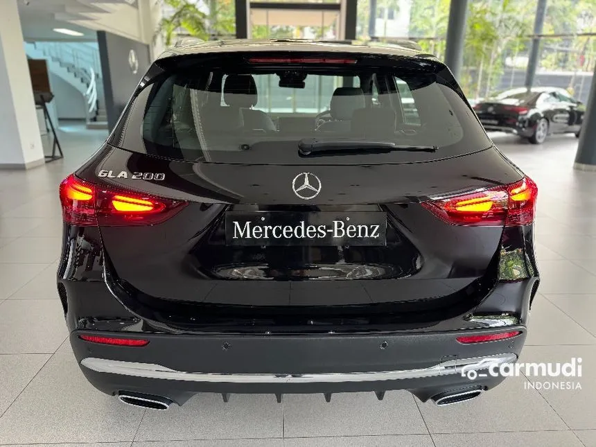 2024 Mercedes-Benz GLA200 AMG Line SUV