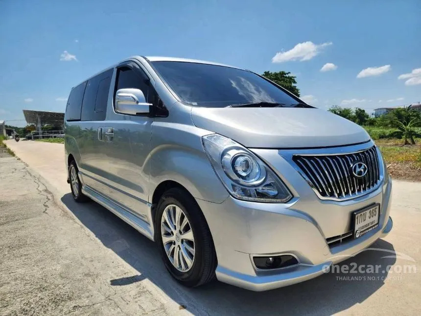 2013 Hyundai GRAND STAREX VIP Wagon