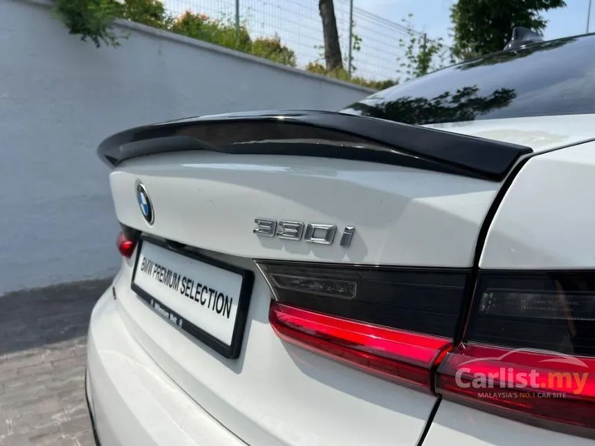 2022 BMW 330i M Sport Runout Edition Sedan