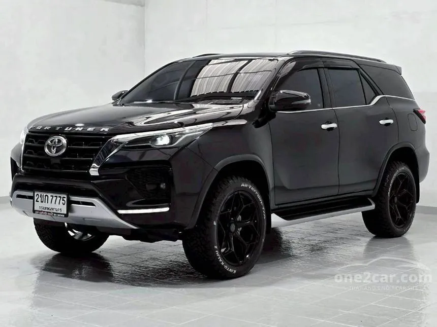 2021 Toyota FORTUNER V SUV